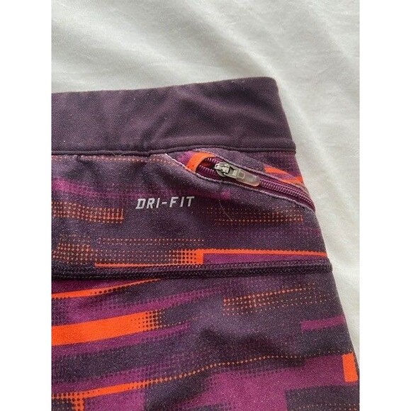 Nike Dri Fit Capri Workout Leggings Small - Picture 3 of 4